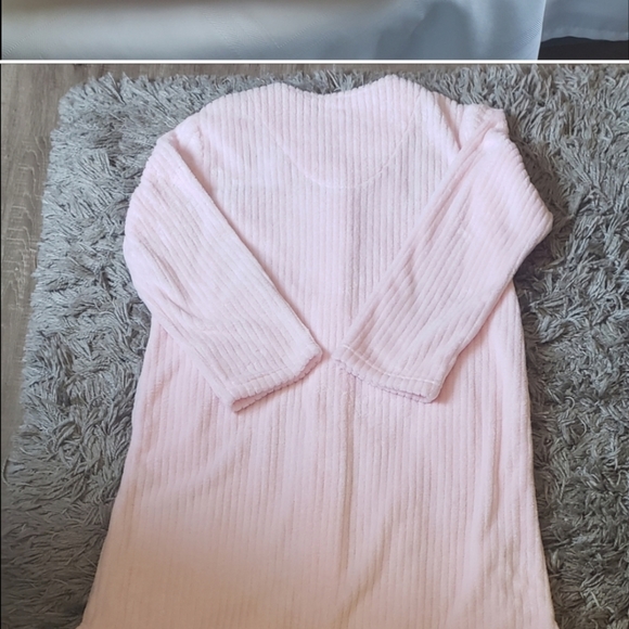 Miss Elaine Robe - Picture 2 of 11